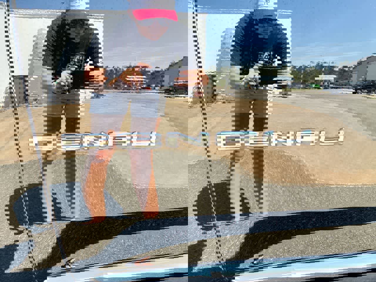 Used 2022 GMC Yukon XL Denali image 32