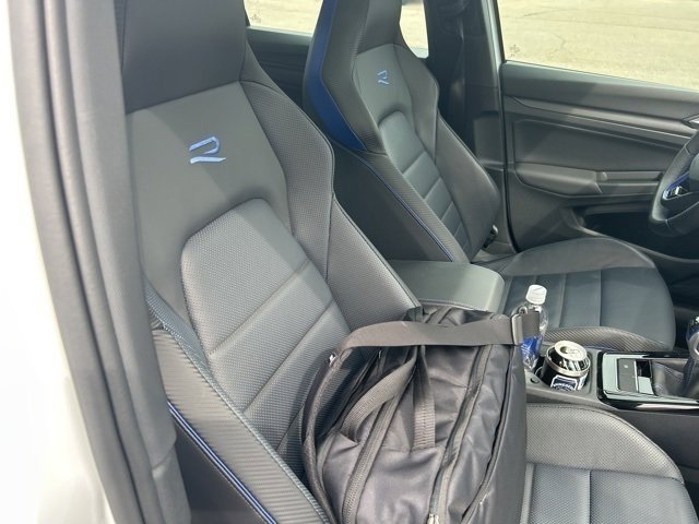 Used 2024 Volkswagen Golf R image 5