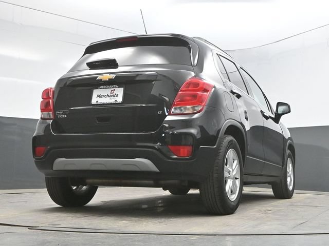 Used 2020 Chevrolet Trax LT w/ LT Convenience Package FWD image 38