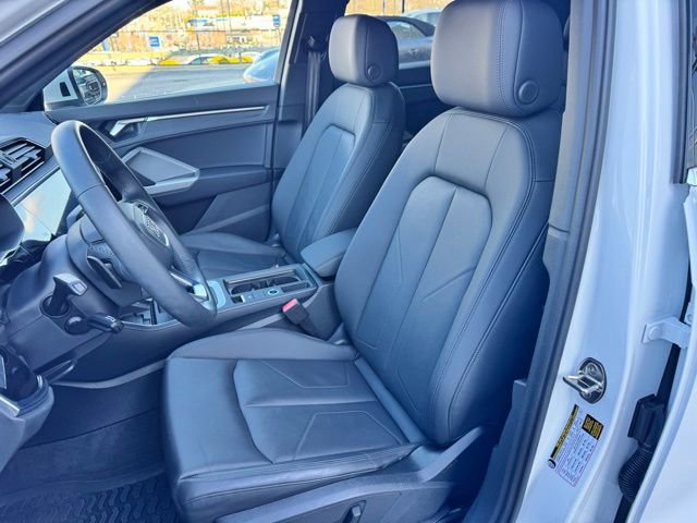 Certified 2025 Audi Q3 2.0T Premium w/ Convenience Package image 40