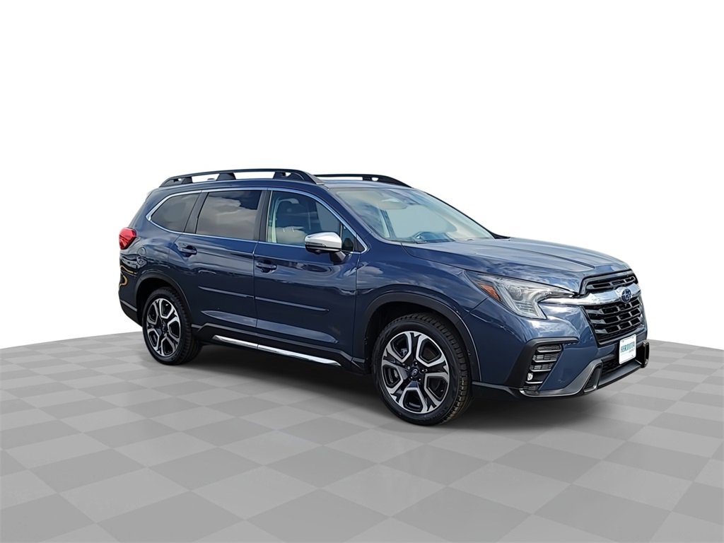 Used 2023 Subaru Ascent Limited w/ Technology Package image 2