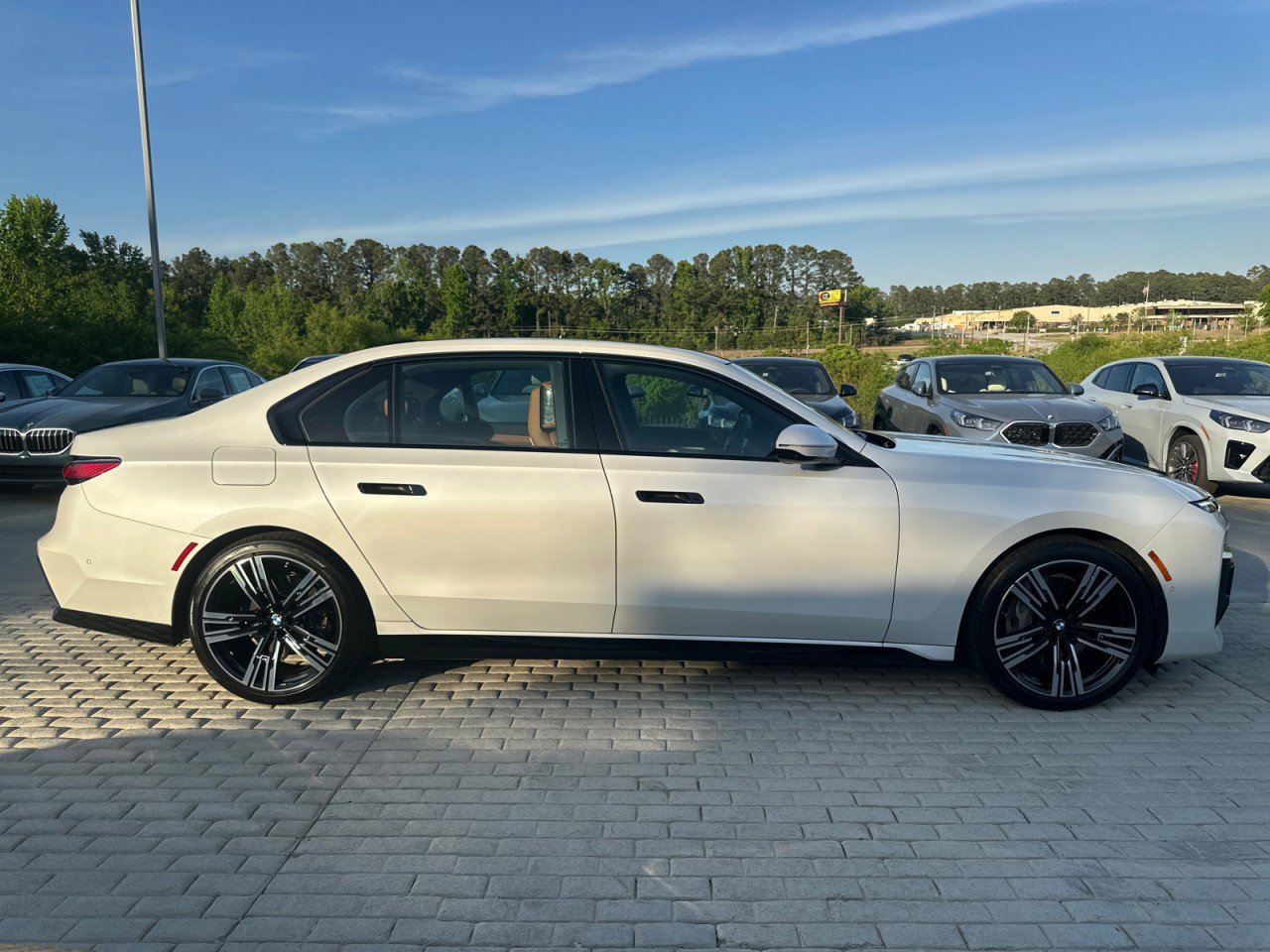 Certified 2025 BMW 740i image 10