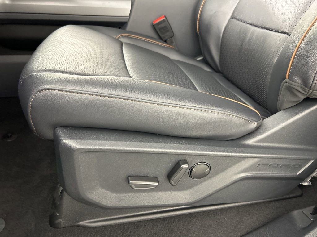 New 2026 Ford F350 Lariat image 25