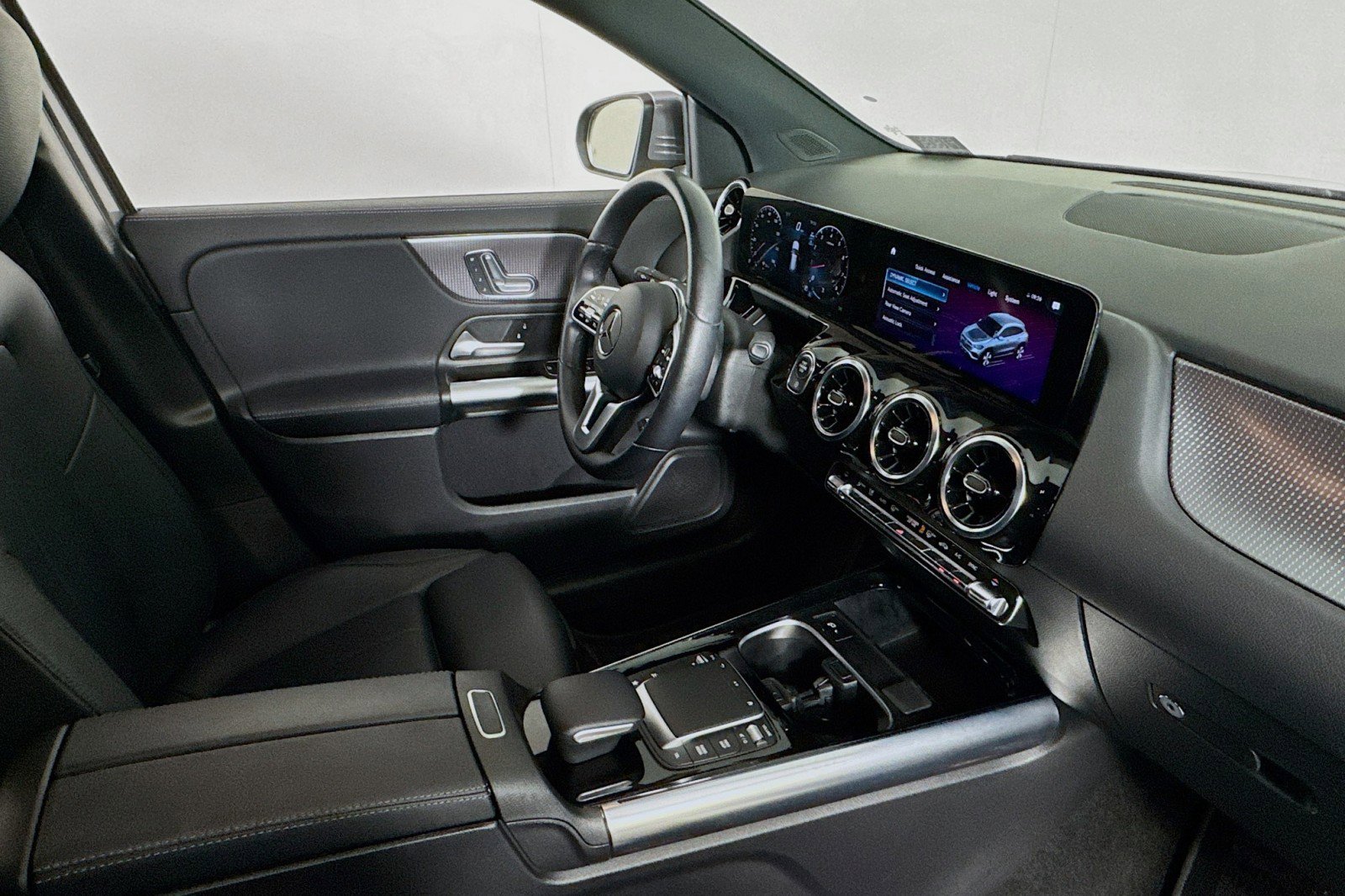 Certified 2023 Mercedes-Benz GLA 250 image 17