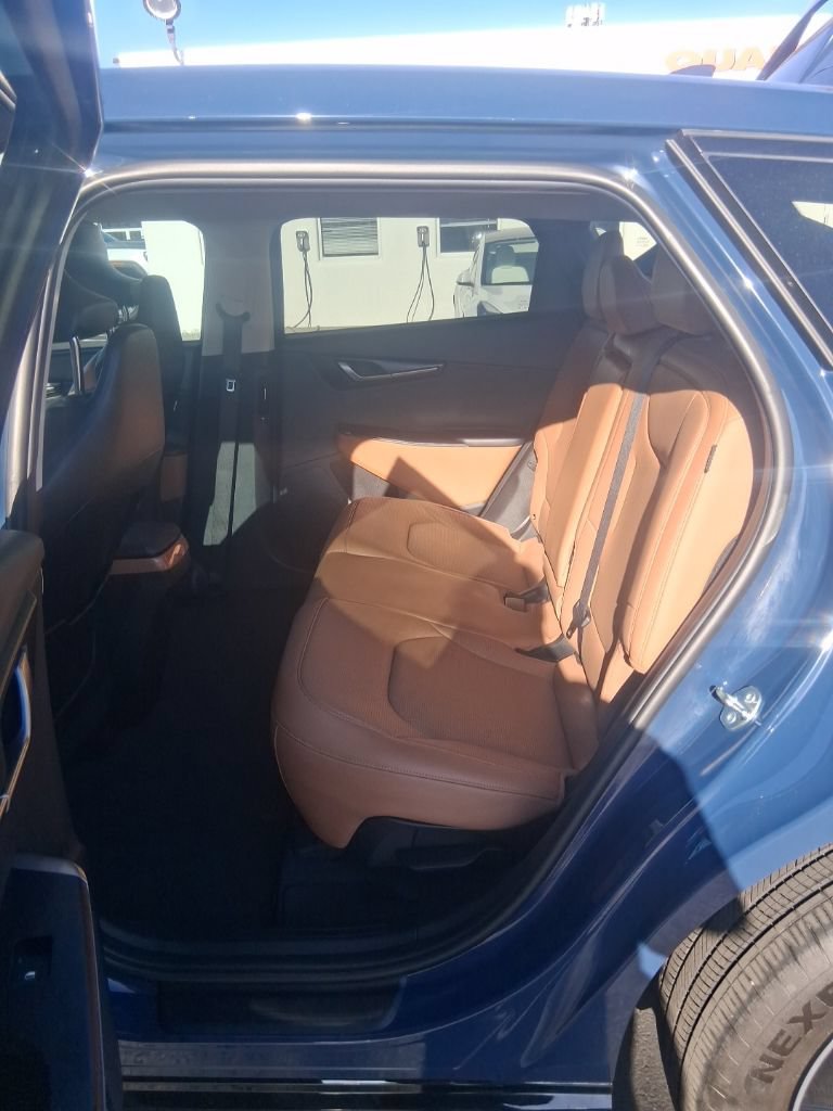 Used 2025 Kia EV6 Wind RWD image 8