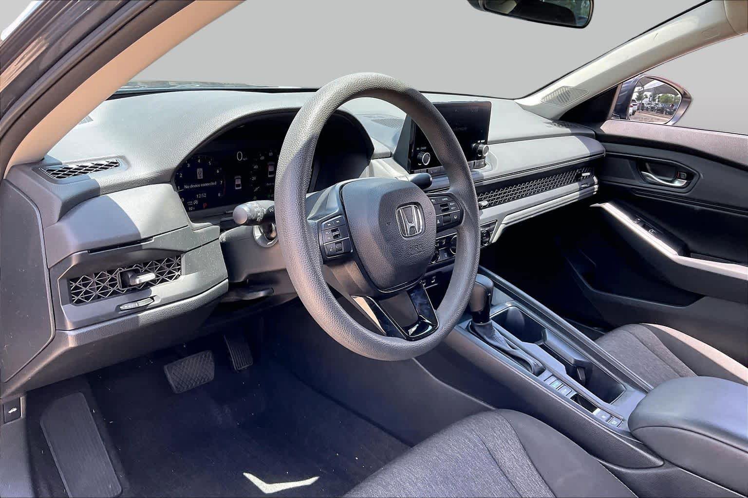 Used 2023 Honda Accord EX image 16