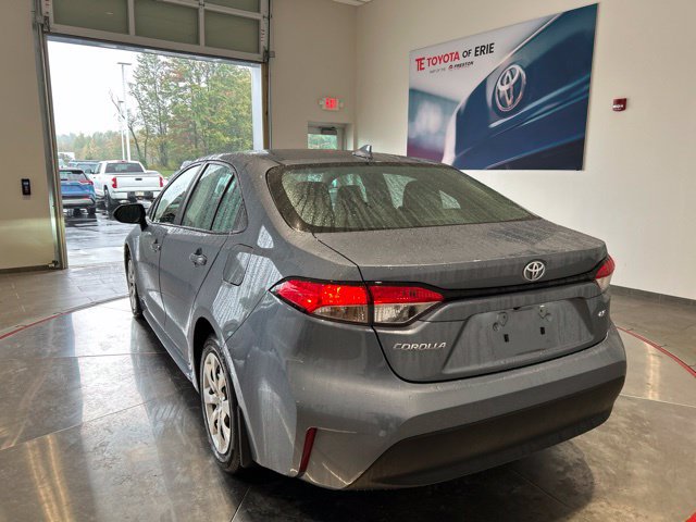 Used 2024 Toyota Corolla LE FWD image 5