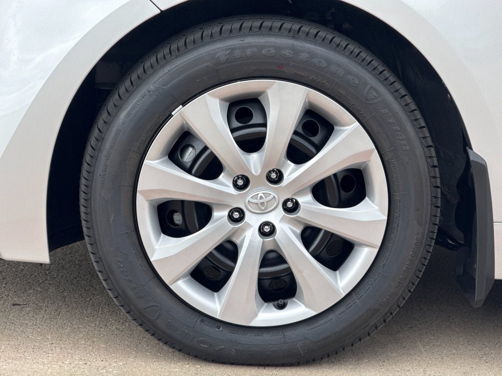 New 2027 Toyota Corolla LE FWD image 29