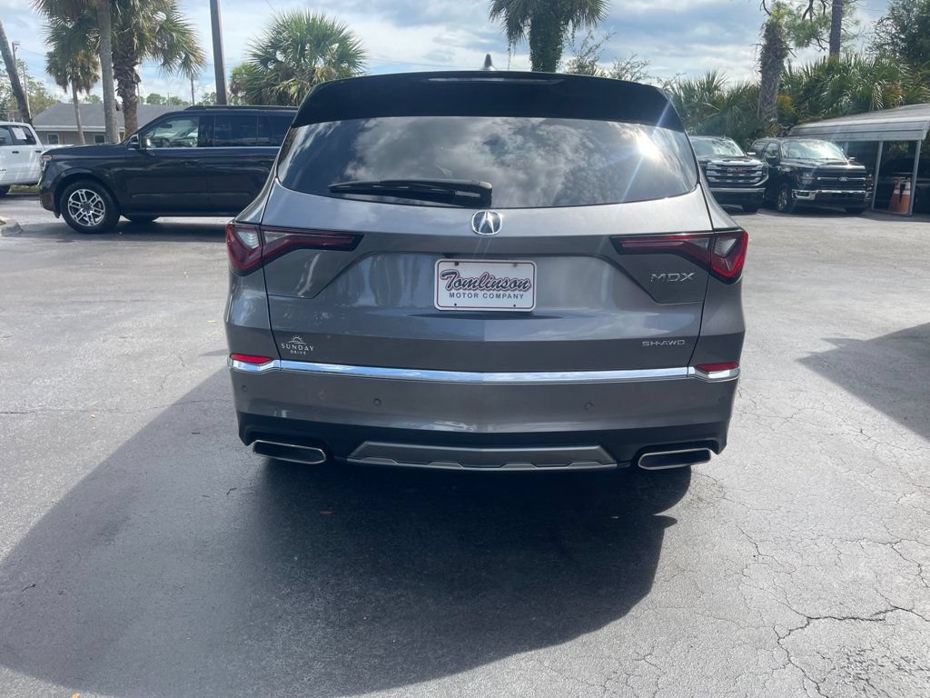 Used 2025 Acura MDX w/ Technology Package AWD/4WD image 4