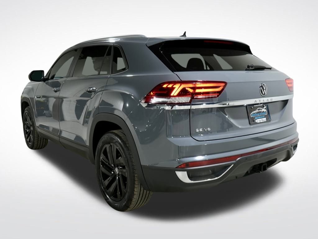 Used 2022 Volkswagen Atlas Cross Sport SE w/ Panoramic Sunroof Package image 7