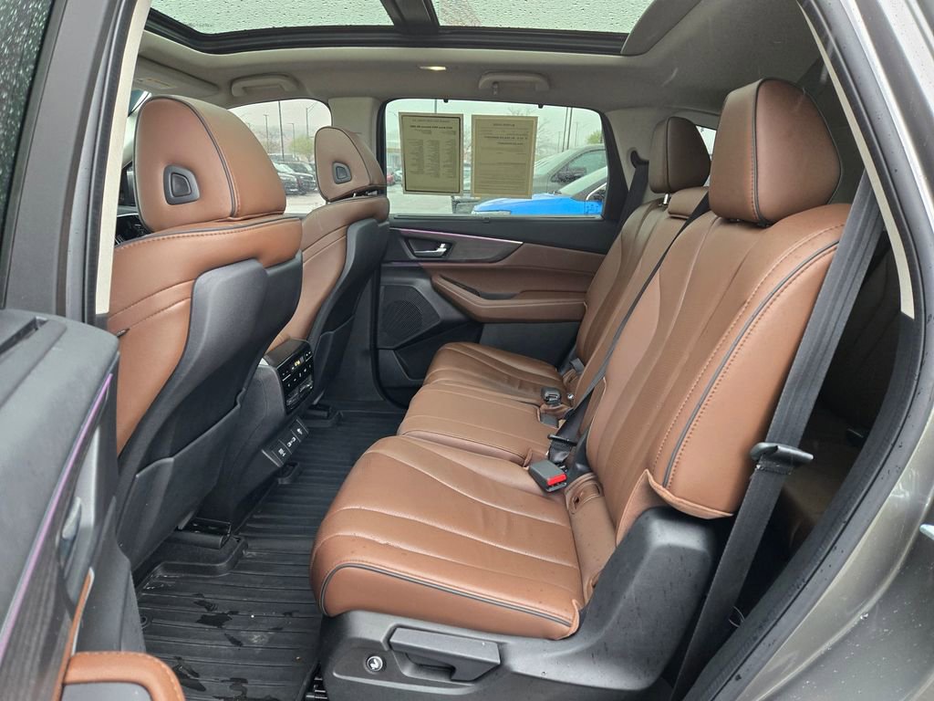 Used 2023 Acura MDX SH-AWD w/ Advance Package image 27