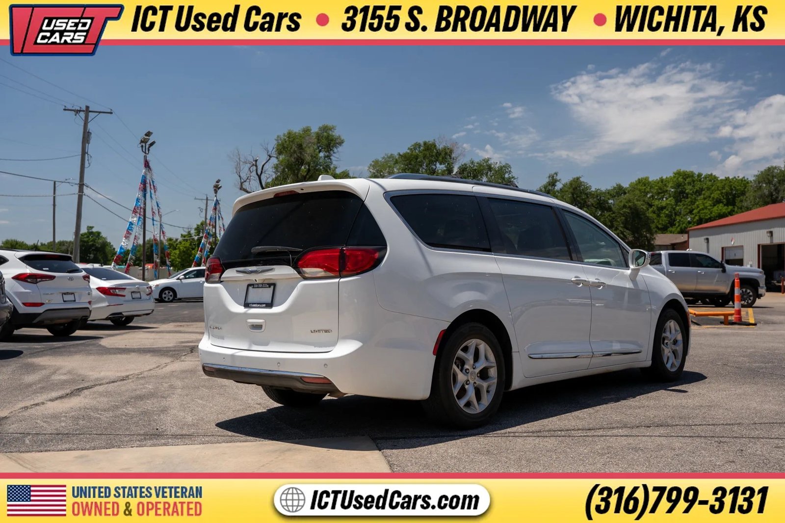 Used 2020 Chrysler Pacifica Limited FWD image 7