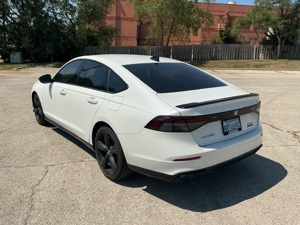 Used 2023 Honda Accord Sport image 3