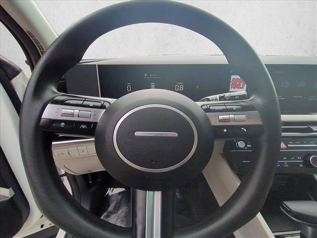 Certified 2025 Hyundai Tucson SE image 19