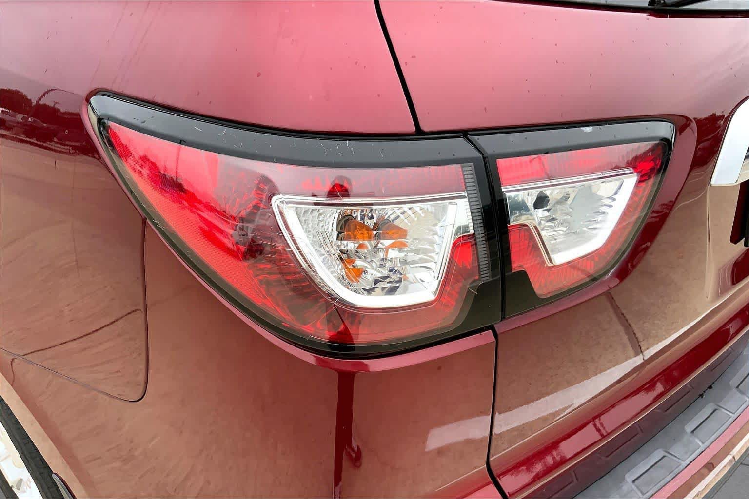 Used 2016 Chevrolet Traverse LT w/ Traveler's Package FWD image 27