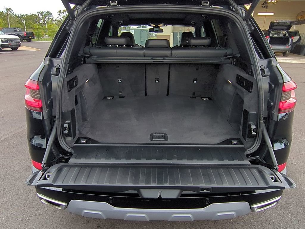 Used 2019 BMW X5 xDrive40i w/ Convenience Package image 12