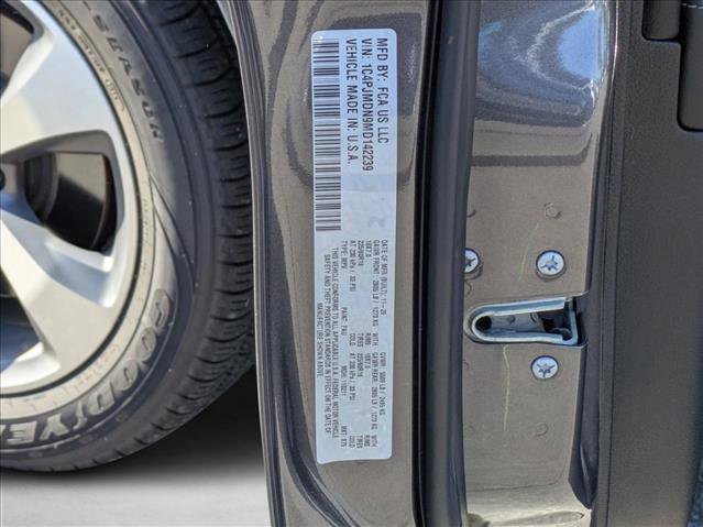 Used 2021 Jeep Cherokee Limited w/ Elite Package AWD/4WD image 15