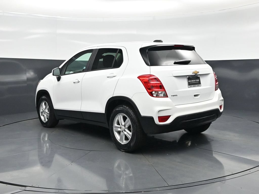 Used 2021 Chevrolet Trax LS w/ Tint and Cruise Package FWD image 7