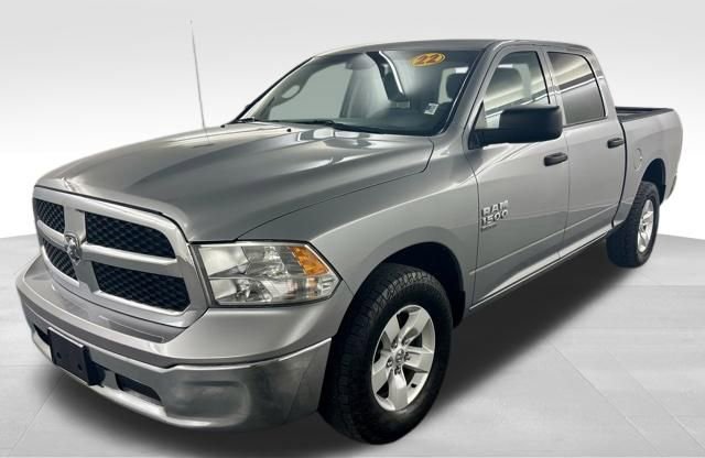 Used 2022 RAM 1500 Classic SLT image 4
