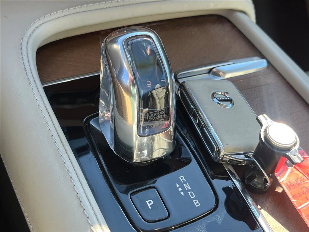 Used 2019 Volvo XC90 T8 Inscription w/ Advanced Package image 16