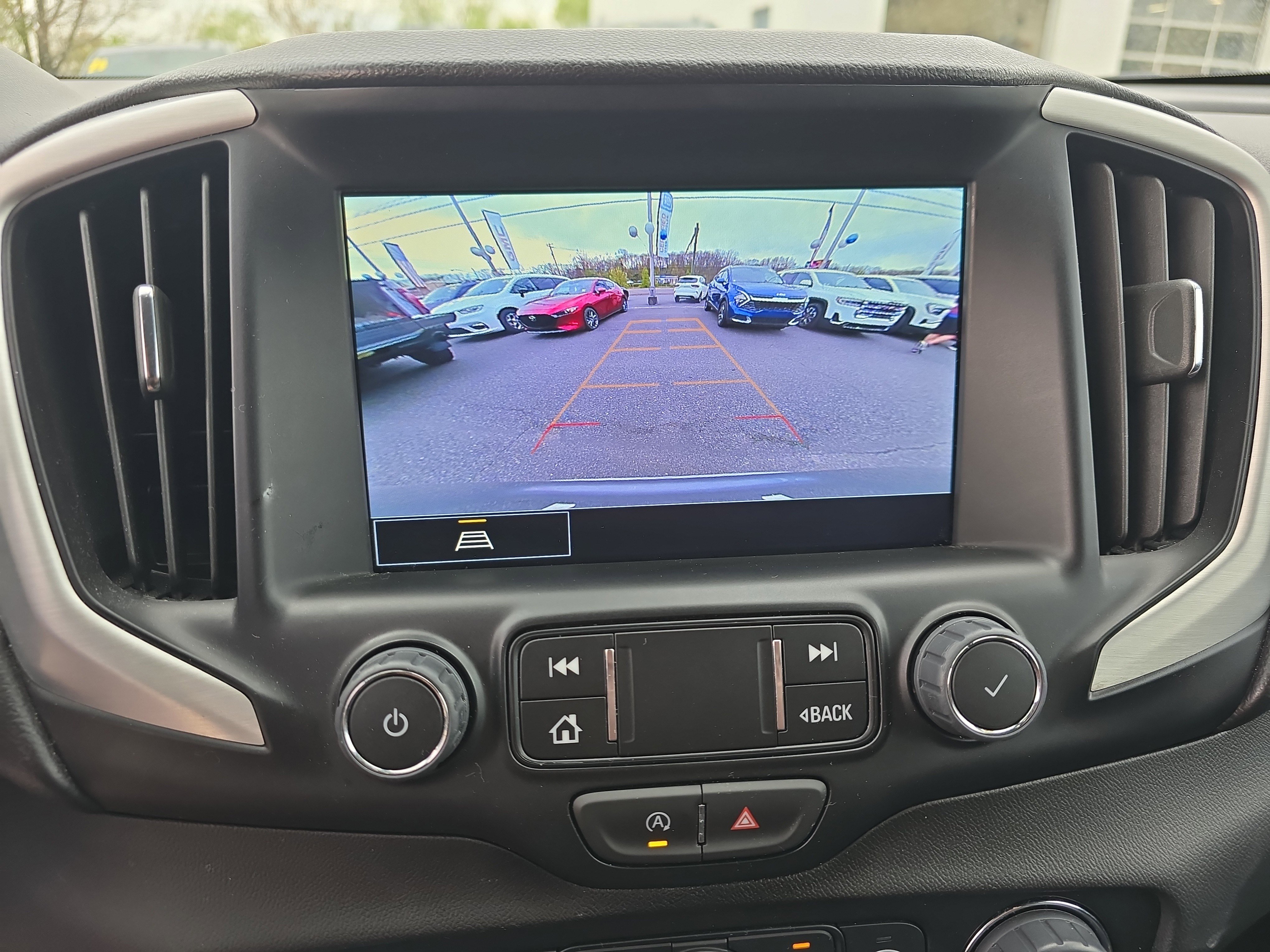 Used 2024 GMC Terrain SLT AWD/4WD image 33