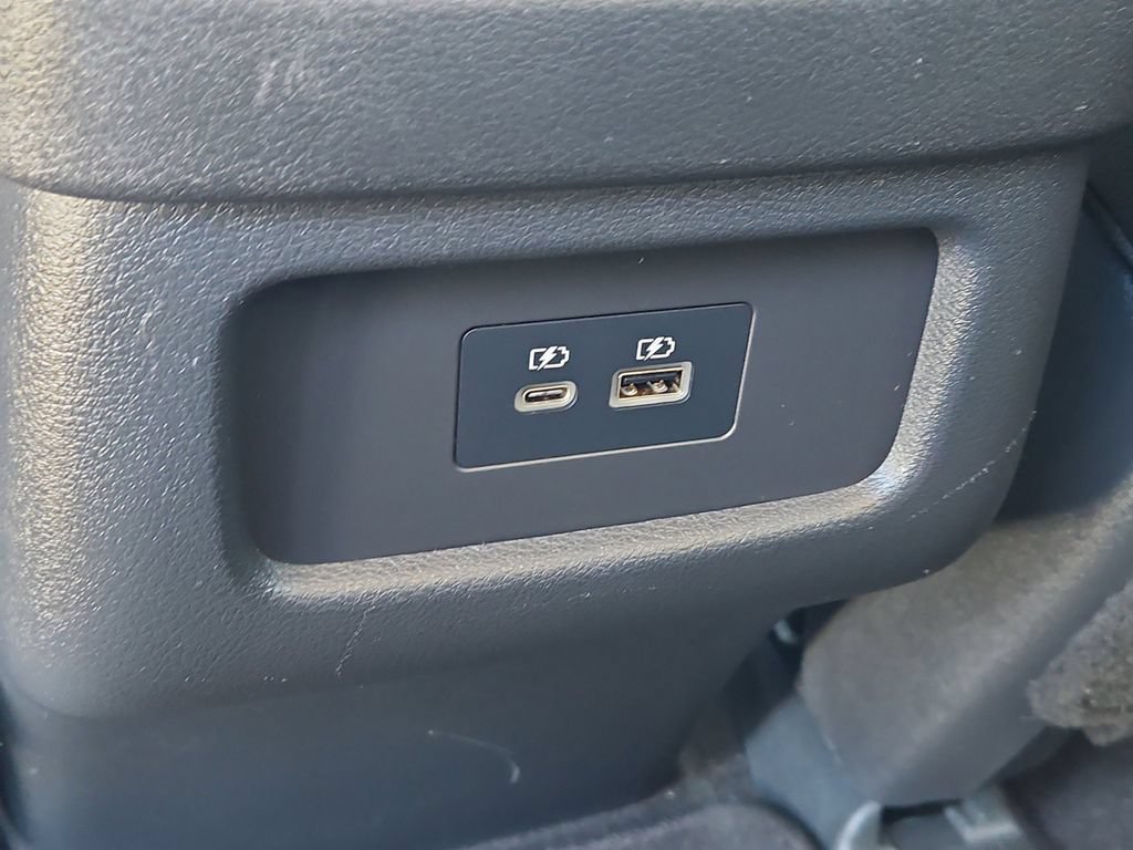 Used 2023 Nissan Pathfinder SL FWD image 19