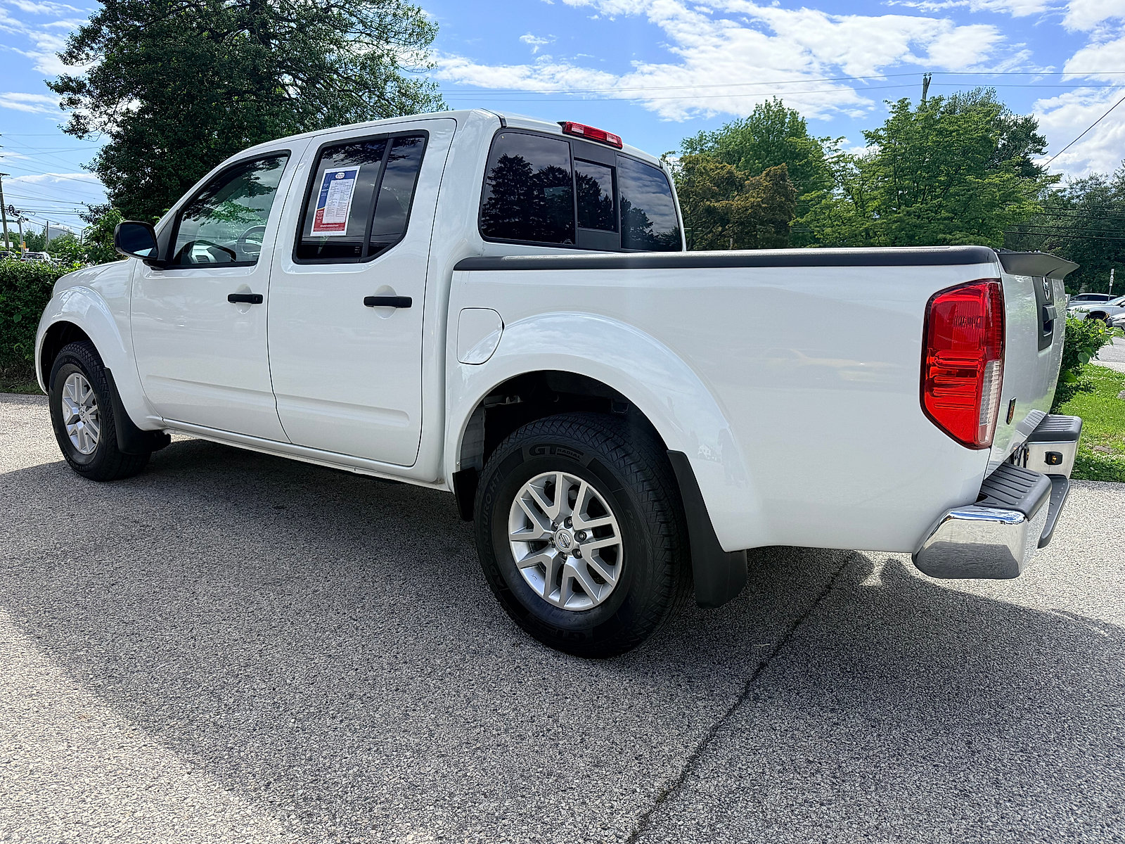 Used 2021 Nissan Frontier SV AWD/4WD image 6