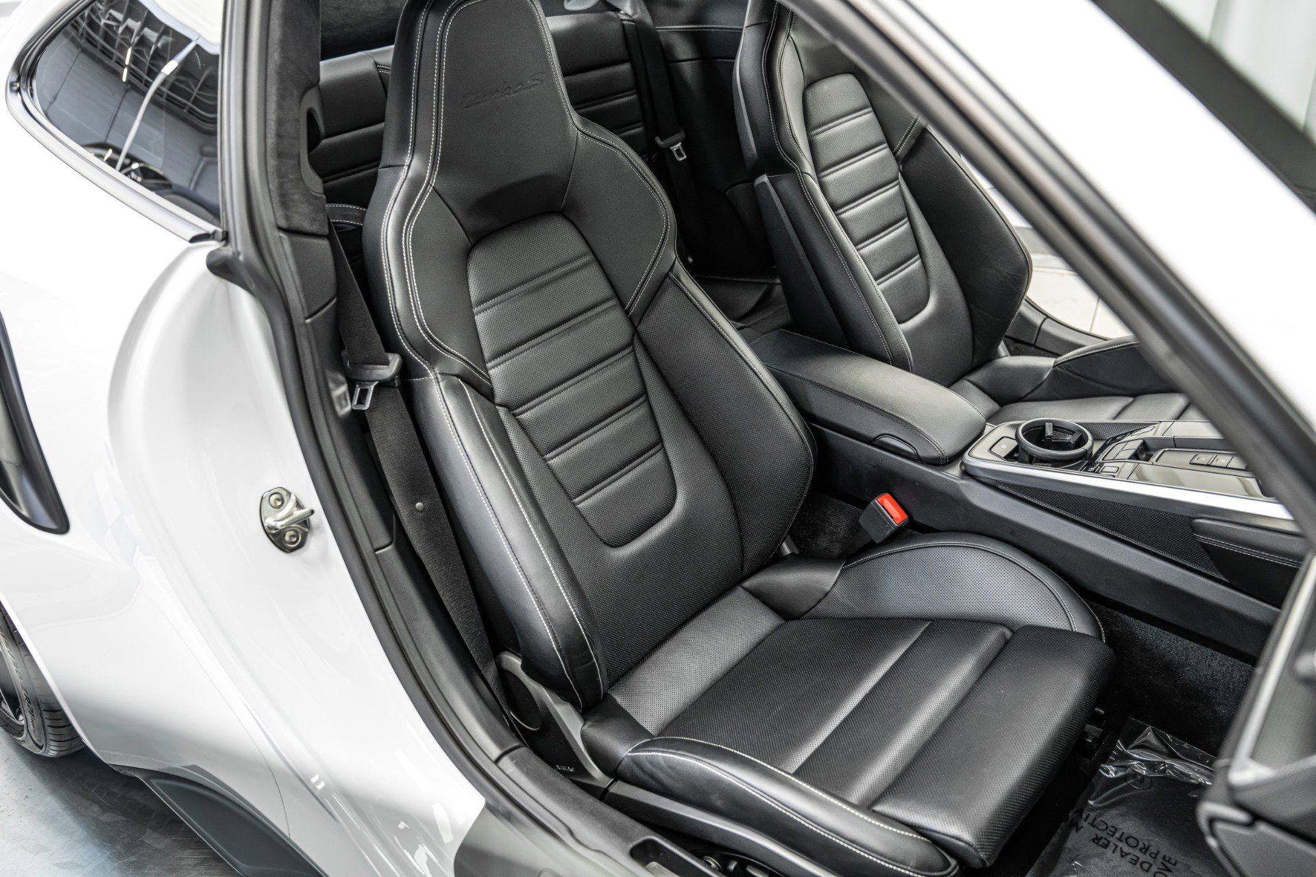 Used 2021 Porsche 911 Turbo S image 18