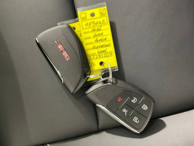 Used 2025 GMC Acadia Elevation w/ Elevation Premium Package FWD image 47