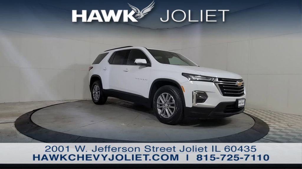 Used 2023 Chevrolet Traverse LT image 1