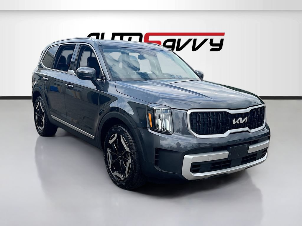 Used 2023 Kia Telluride EX w/ EX Captain's Chair Package AWD/4WD image 1