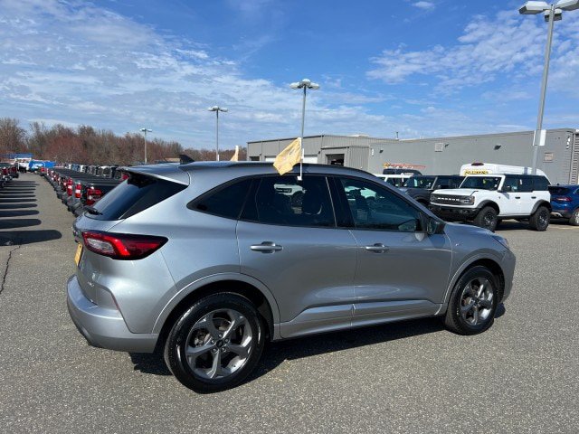 Certified 2024 Ford Escape ST-Line AWD/4WD image 5