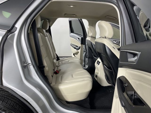 Used 2015 Ford Edge Titanium image 48