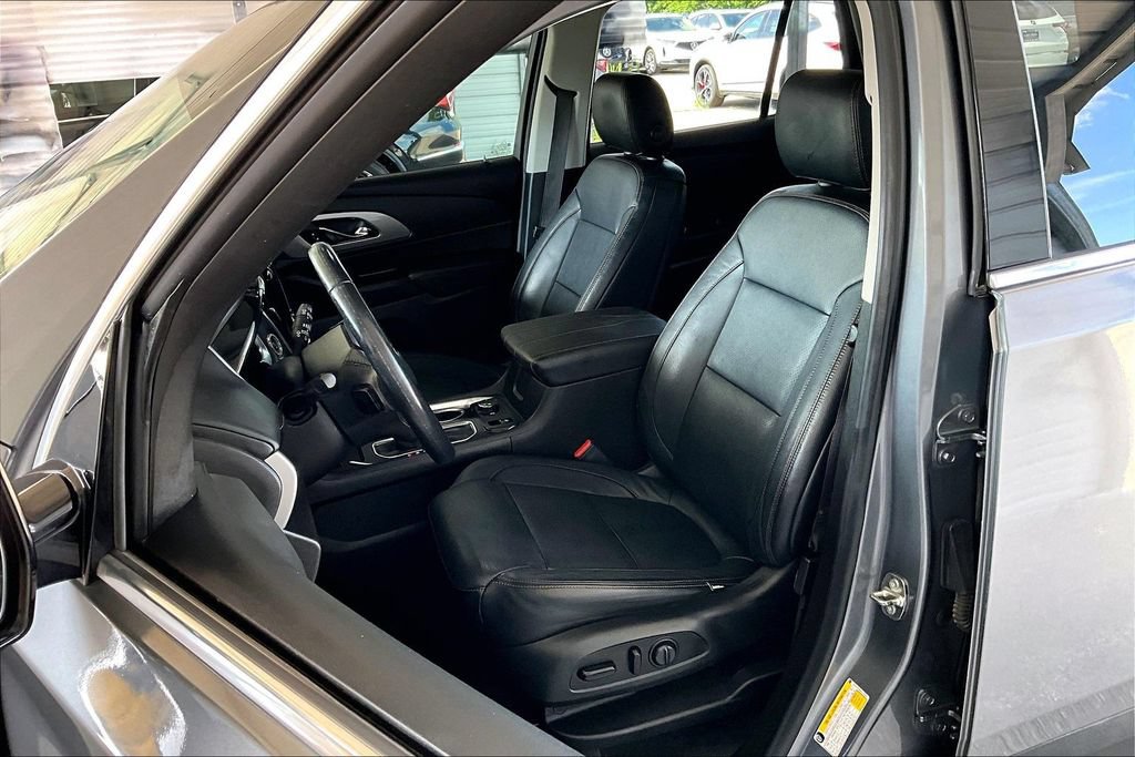 Used 2019 Chevrolet Traverse LT FWD image 34