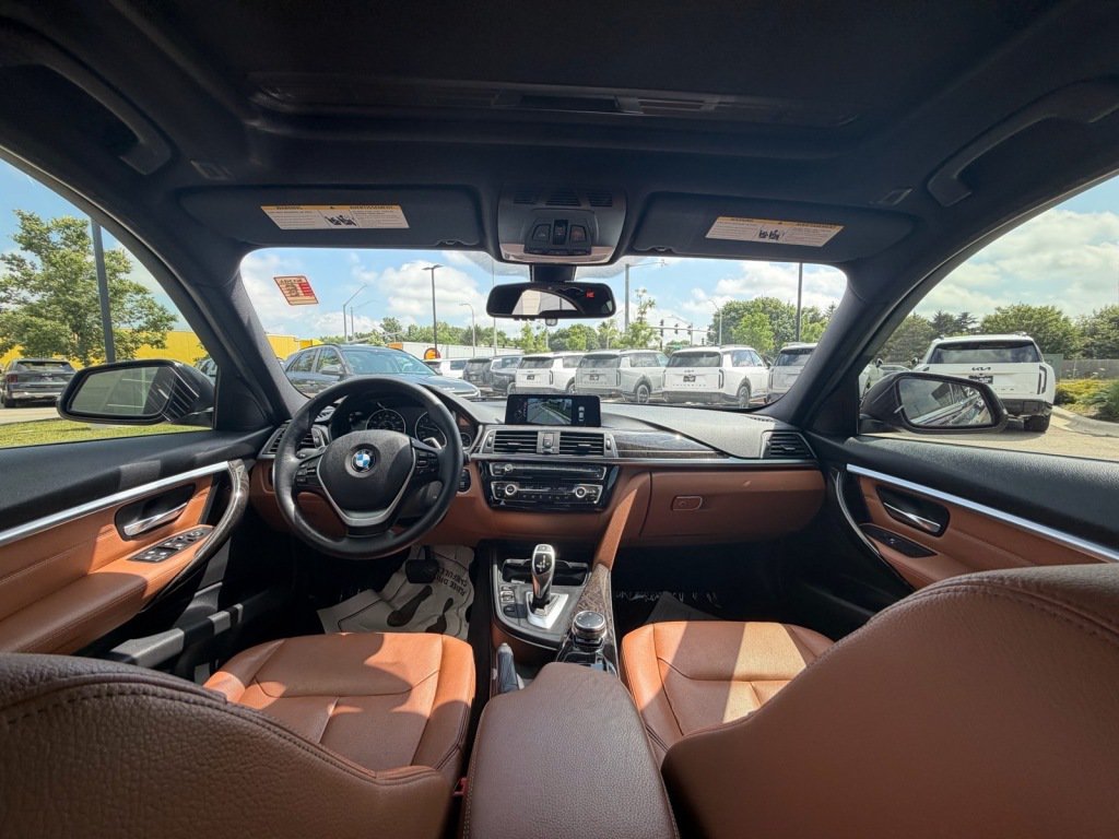 Used 2016 BMW 328i xDrive Sedan AWD/4WD image 7