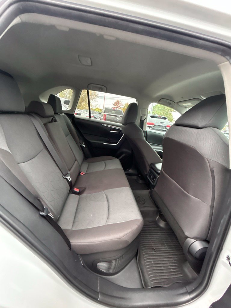Used 2024 Toyota RAV4 XLE AWD/4WD image 20