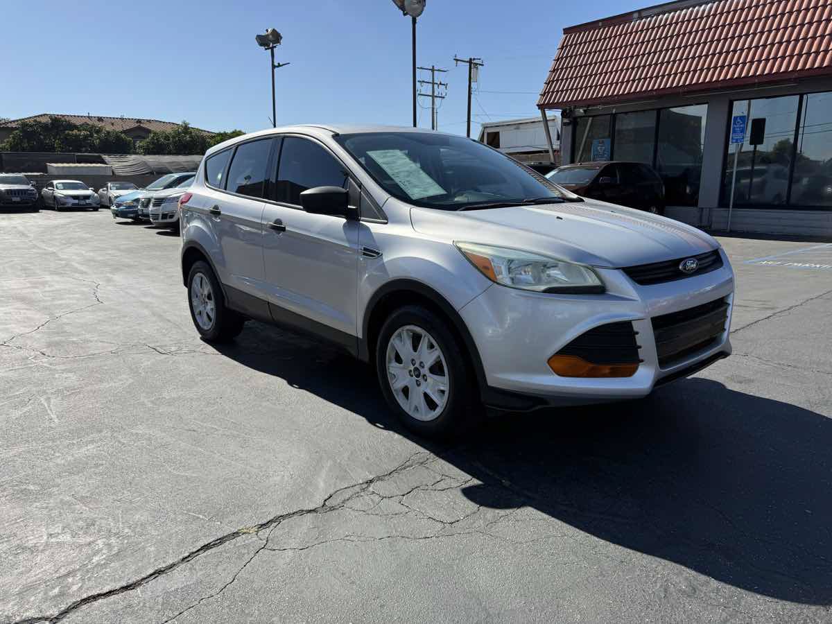 Used 2013 Ford Escape S FWD image 9