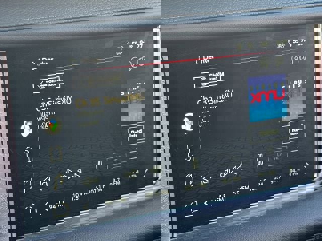 Used 2022 GMC Yukon XL Denali image 20