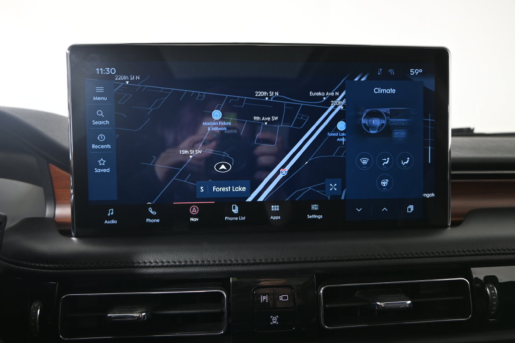 Used 2023 Lincoln Nautilus Reserve AWD/4WD image 27