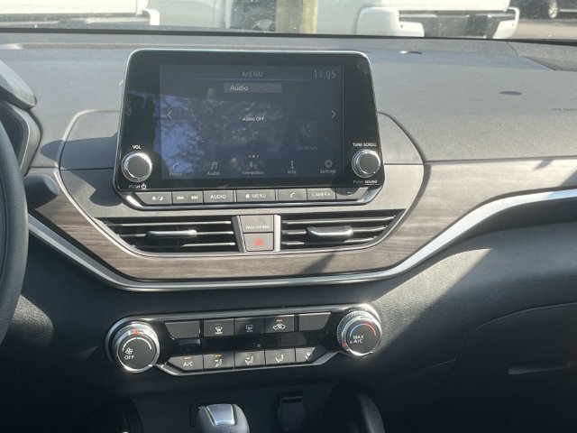New 2026 Nissan Altima 2.5 SV FWD image 14