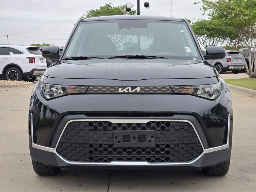 Certified 2025 Kia Soul LX w/ LX Technology Package FWD image 11