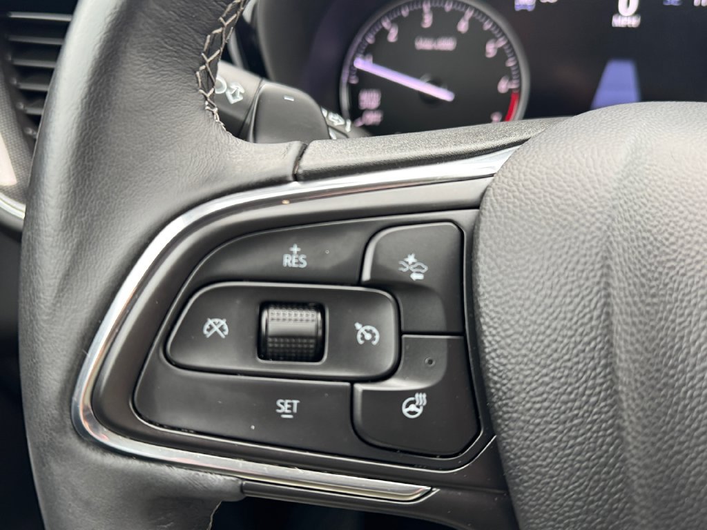Used 2023 Buick Envision Essence AWD/4WD image 29
