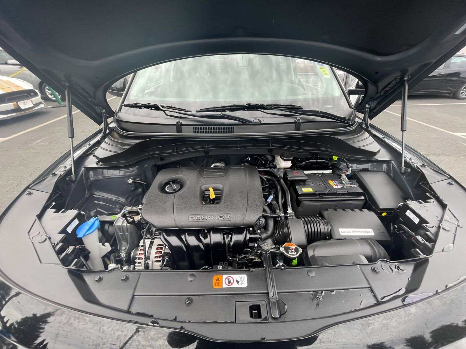 Used 2025 Kia Soul LX w/ LX Technology Package FWD image 27