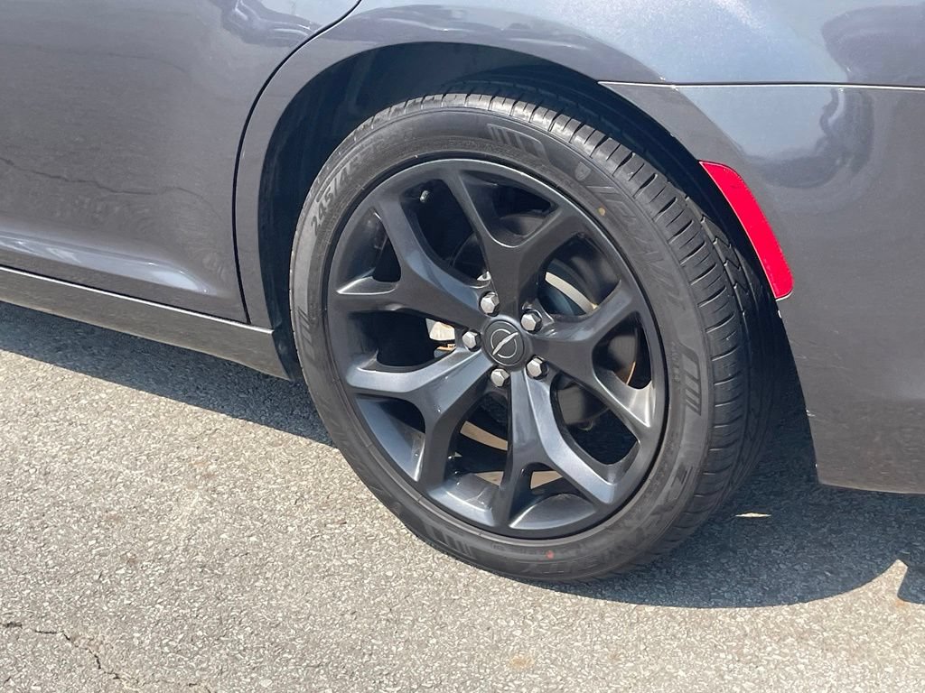 Used 2021 Chrysler 300 S RWD image 11