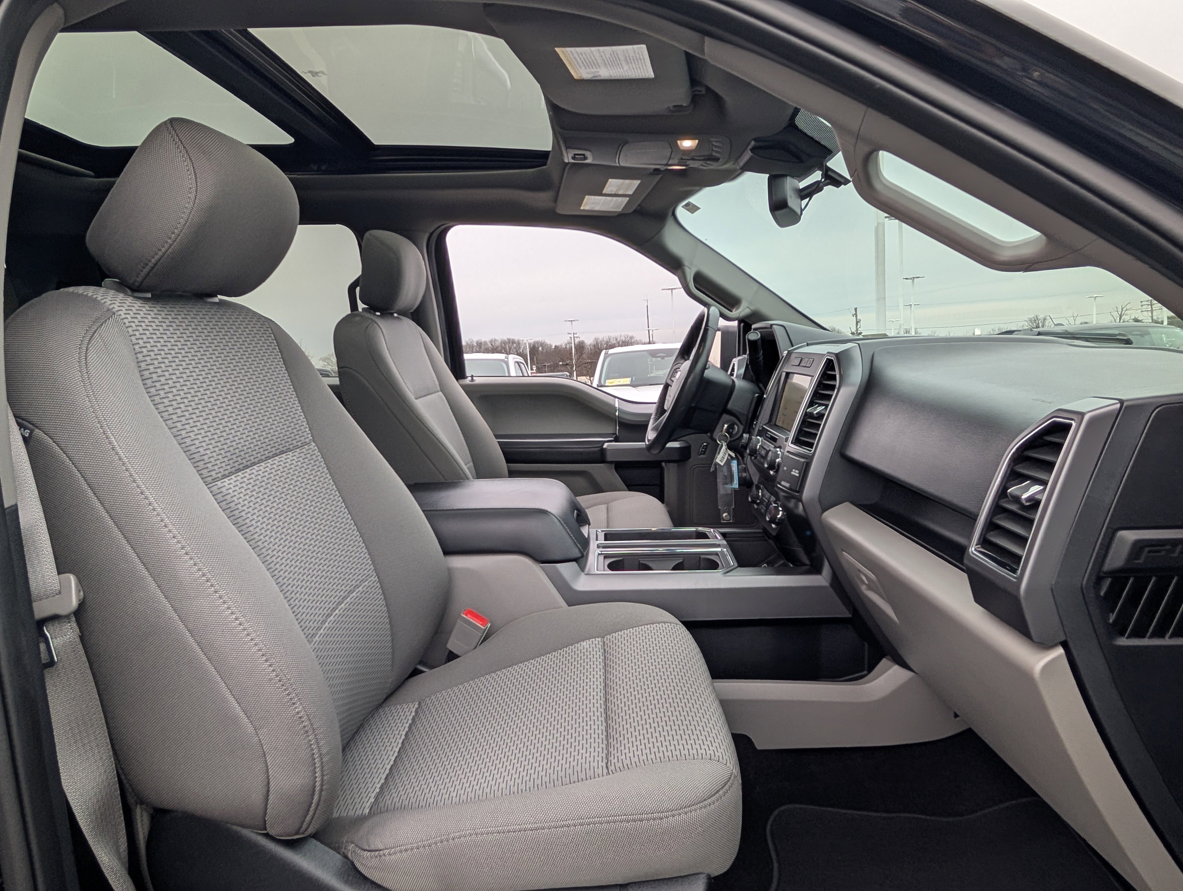 Certified 2019 Ford F150 XLT w/ Equipment Group 302A Luxury image 7