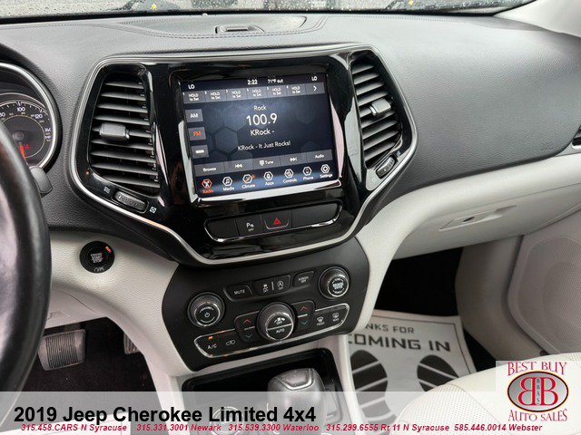 Used 2019 Jeep Cherokee Limited AWD/4WD image 19
