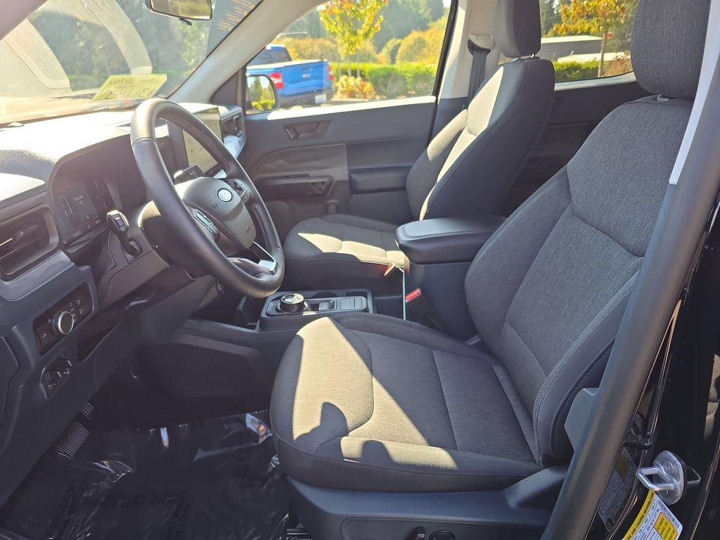 Certified 2025 Ford Maverick XLT w/ XLT Luxury Package AWD/4WD image 5