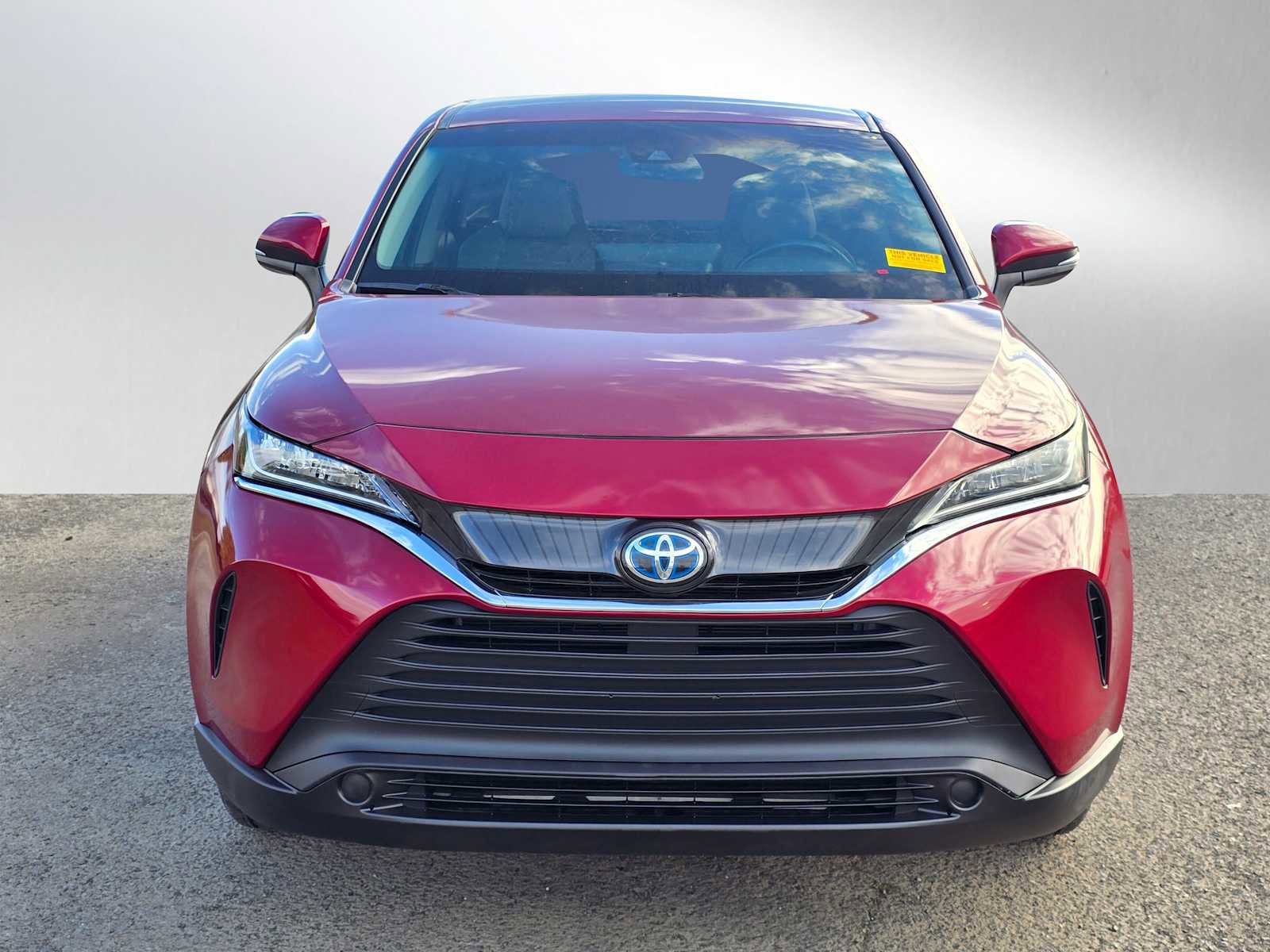 Used 2021 Toyota Venza LE w/ Carpet Mat Package (TMS) image 9