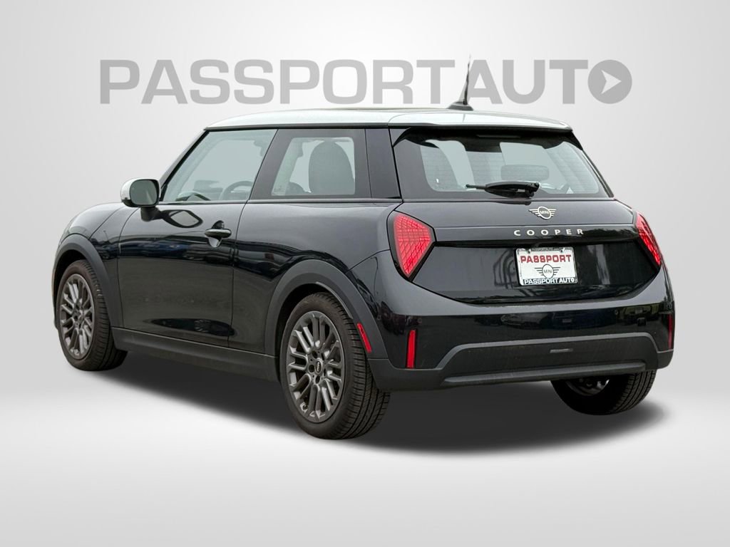 Certified 2025 MINI Cooper 2-Door Hardtop FWD image 5