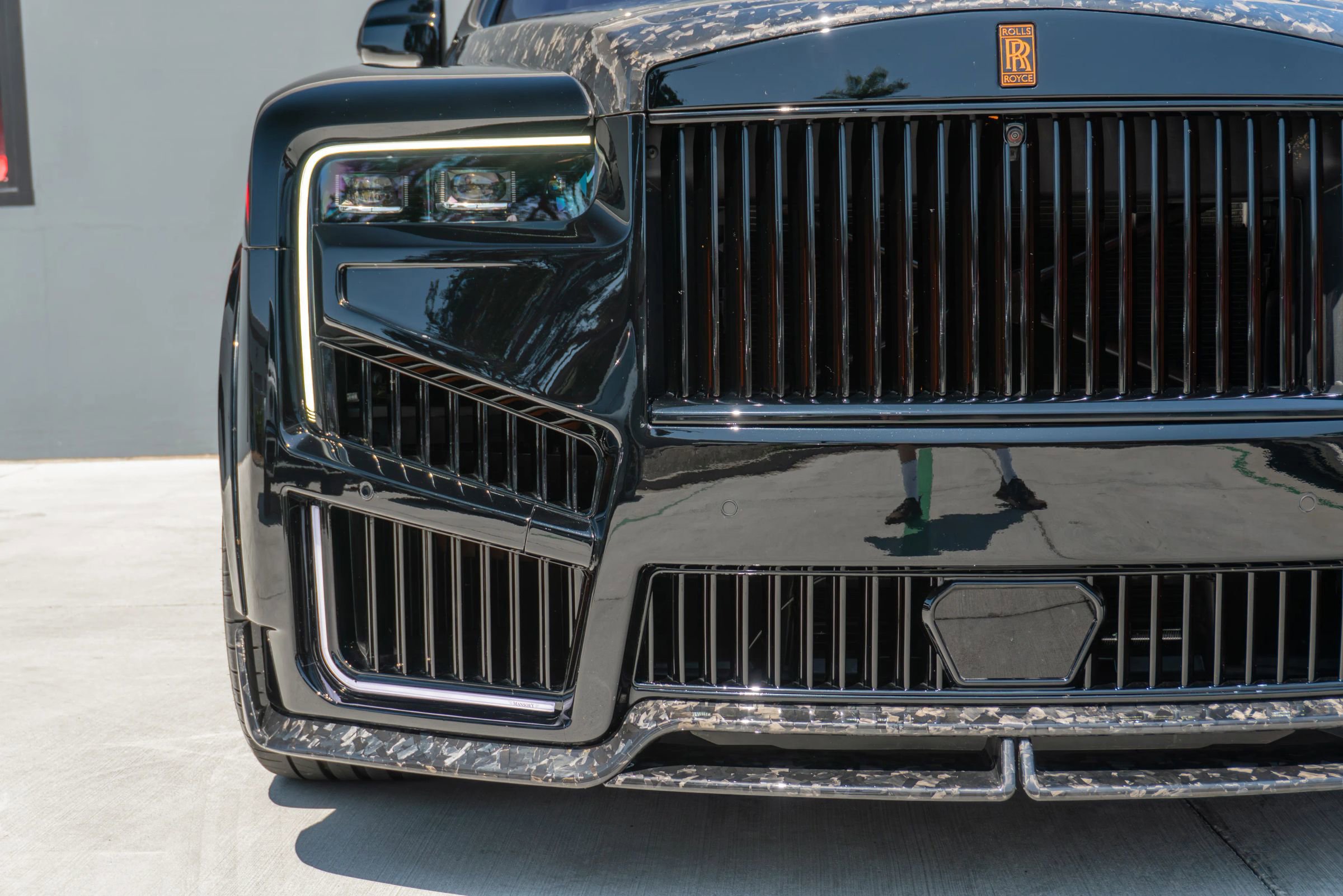 Used 2025 Rolls-Royce Cullinan AWD/4WD image 29